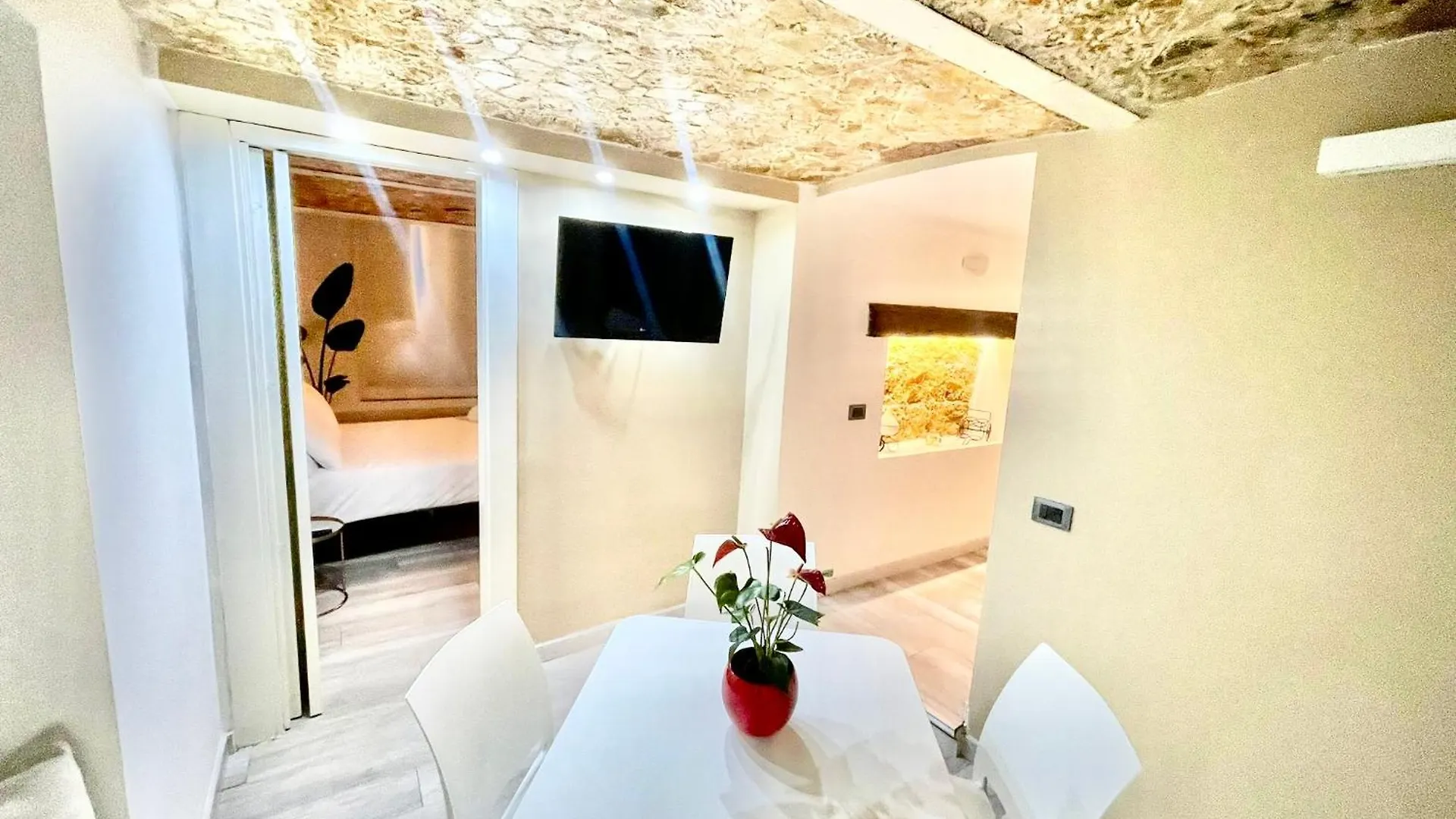 Stationsuite N5 Spa Privata Idromassaggio & Wifi In Centro Vicino Alla Stazione Centrale Палермо Италия