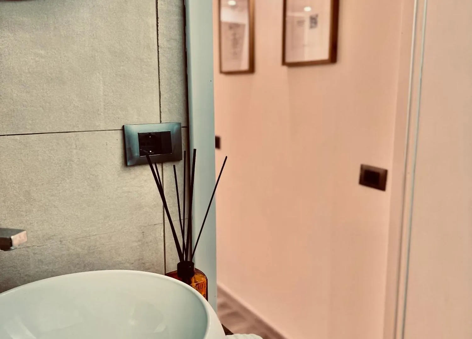 Stationsuite N5 Spa Privata Idromassaggio & Wifi In Centro Vicino Alla Stazione Centrale Палермо Италия